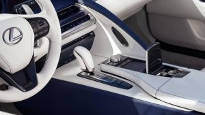 lexus-lc-cabrio-conduccion
