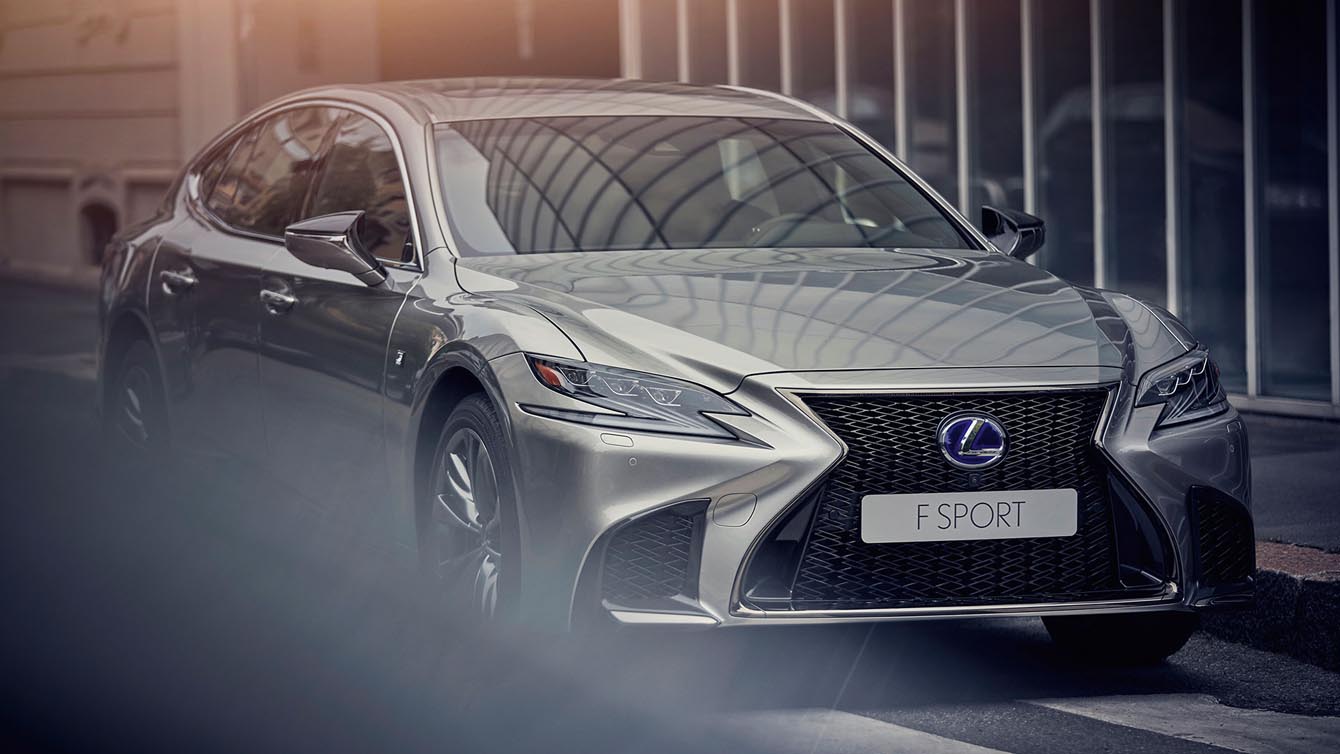 lexus-ls-elegancia