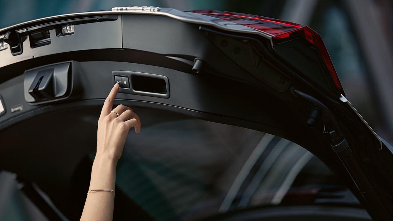 lexus-ux-maletero